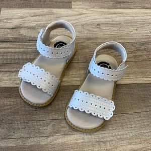 Livie & Luca Posey size 7